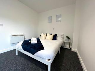 Lorne Park Road, Bournemouth - Bournemouth - 3