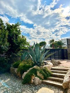 Cute Bodrum Home, Modern 2 plus 1 stand alone house with garden, near the beach - Bodrum - 2