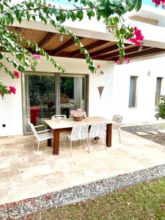 Cute Bodrum Home, Modern 2 plus 1 stand alone house with garden, near the beach - Bodrum - 1