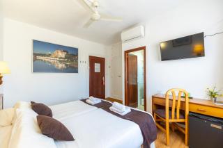 HOSTAL DORIS - Adults Only - Colonia Sant Jordi - 9