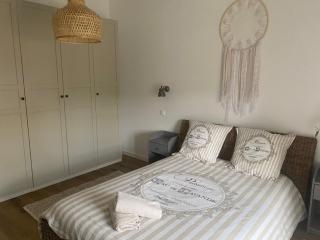 HOME ET HOLIDAY Le Petit Verdot - Viviers - 5