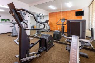 La Quinta Inn & Suites by Wyndham Kingsport TriCities Airport - Kingsport - 1