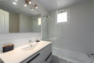 Small Oasis Nelson Mandela Apartment with sea view, two bedrooms, parking, terrace and pool - Manilva - 1