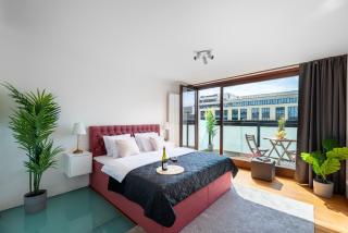Apartment with balcony and parking near the Prague Museum - Prague - 0
