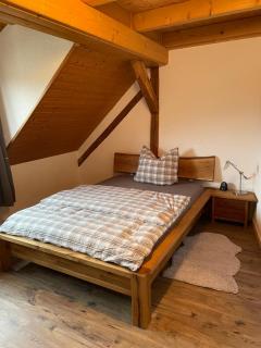 Sonniges Ferienapartment am Alten Binauer Schloss - - 2