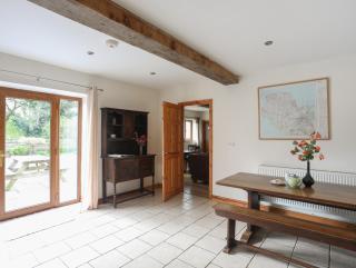 Long Cottage - Beaumaris - 4