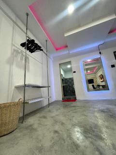 Splash Bar and Guesthouse - Pattaya - 5