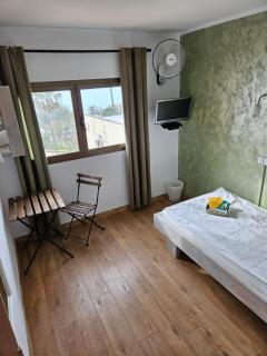 SEVEN Hostal - 8