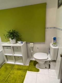 Cozy Homestay - Croydon - 6