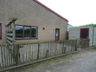 Kustverhuur, Oude manege Nieuwvliet, Nieuwvliet 1 - 2 - 6