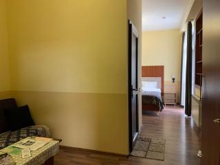 Yaffle Inn Shaki Boutique Hotel - 3