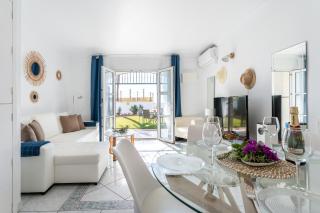 Beach house with direct access to Calahonda Beach and open sea views CS183 - 0