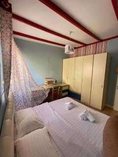 3 Bedroom Apartment - Tirana - 3