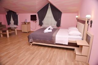 Yaffle Inn Shaki Boutique Hotel - 1