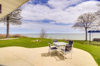 Waterfront Algoma Vacation Rental on Lake Michigan - Algoma - 8