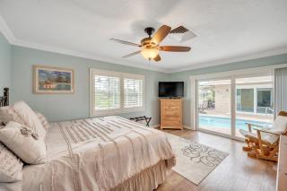 Sandcastles of Marco Island Waterfront Private Pool - 4