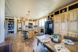 Newport Riverfront Home with Deck and Fire Pit! - 2