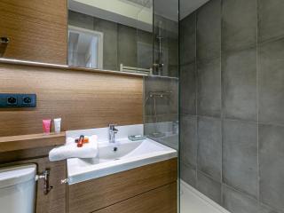 Appartement élégant et rénové, idéalement situé sur le front de neige à Val d'Isère, proche du village - FR-1-694-262 - Val-d'Isère - 1