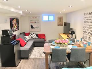 Luxury Bachelor Suite - 0