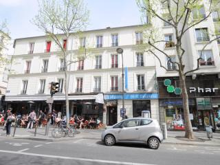 Hipotel Paris Gambetta République - Paris - 0