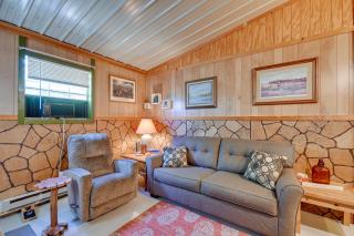 Stargaze, Hike and Kayak Cabin Near Copper Breaks! - - 6