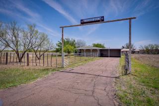 Stargaze, Hike and Kayak Cabin Near Copper Breaks! - - 8