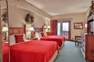 The Inn at Christmas Place - Pigeon Forge - 9