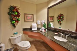 The Inn at Christmas Place - Pigeon Forge - 4