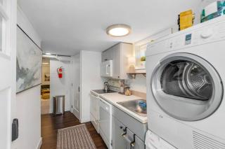 Lilac In Law, Picturesque lower unit - Seattle - 5