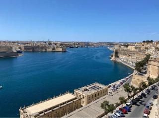 Valletta Majestic Grand Harbour View 3-Bedroom by Malta Weekend - 6
