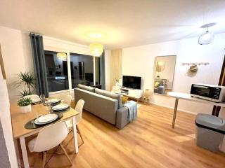 Appartement - Lit Queen Size - Proximité Genève - Saint-Julien-en-Genevois - 2