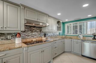 Carolina Dunes Penthouse 704 - 7