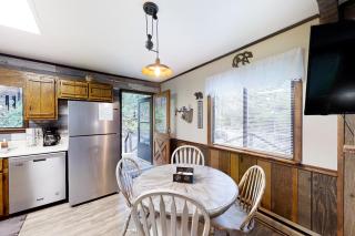 Peaceful Woodlands - 4