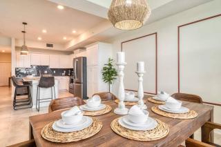 Modern 2 Bedrooms 2 Baths Condo - 5 miles to Disney 206 - Kissimmee - 2