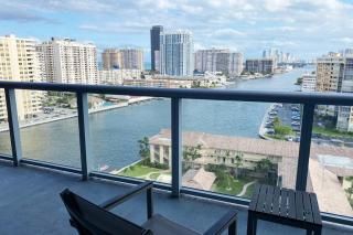 BeachWalk 1b 1b Incredible View apartment 1010A - Hallandale Beach - 1