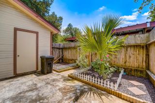 Country Village Condo - Humble - 9