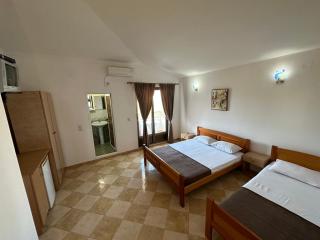 Apartments Near The Coast - Milla - 4