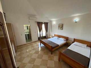 Apartments Near The Coast - Milla - 5