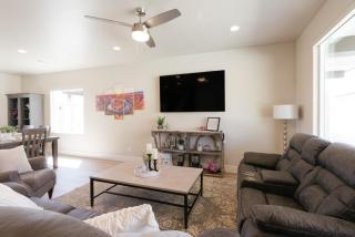 Peekaboo Canyon-4Bed, 3Bath, Hot tub, deck - Hildale - 5