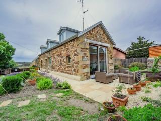 *Newly relisted* Coach House at Lisdillon Vineyard - Little Swanport - 2