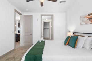 Modern 2BR CozySuites on Town Lake waterfront 11 - Tempe - 1