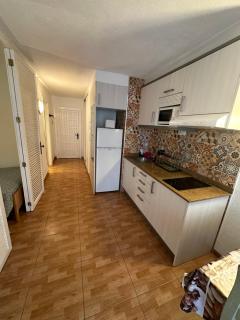 APARTMENTOS EUROHOSTAL 1linea de playa las fuentes - 4