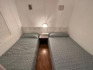 APARTMENTOS EUROHOSTAL 1linea de playa las fuentes - 7