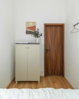 Modern Apartment French Balkony - Budapest - 9