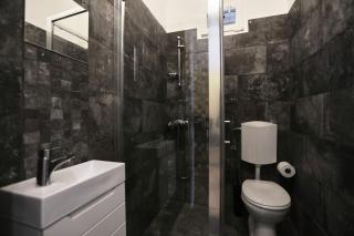 Unwind in Style w SAUNA dsgn 2BR Home - Budapest - 1