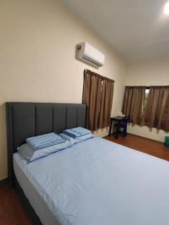 Comfortable homestay near Sri Muniswarar Temple 2 - Perai - 2