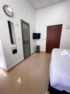 Paris Square Apartments Downtown - 1