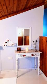 Katia's ATTIC - Acharavi - 2