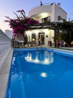 Entire Villa Lulu Kalkan - Private Pool, free Wi-Fi, Good Location, Breathtaking Sea Views - Kalkan - 4