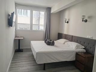 HOSTAL GOLDEN 21*** - Madrid - 0